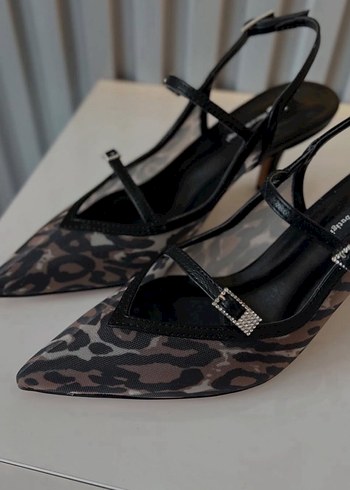Kahverengi leopar Desenli Toka Detaylı Stiletto