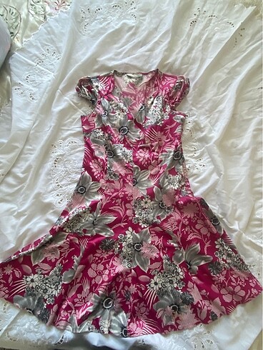 Kaçırmayın derim bu fiyata elbise yok sıfır gibiElbise tertemiz - Görsel 8