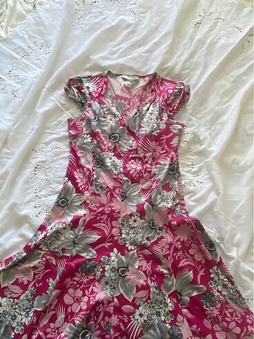 Kaçırmayın derim bu fiyata elbise yok sıfır gibiElbise tertemiz - Görsel 6