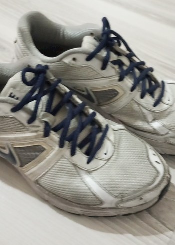 Beyaz Sokak Stili Spor Ayakkabı - Görsel 2