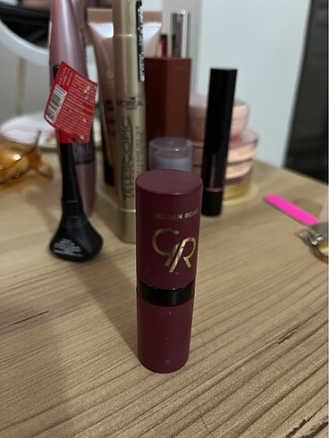 Golden Rose Mat Ruj 23