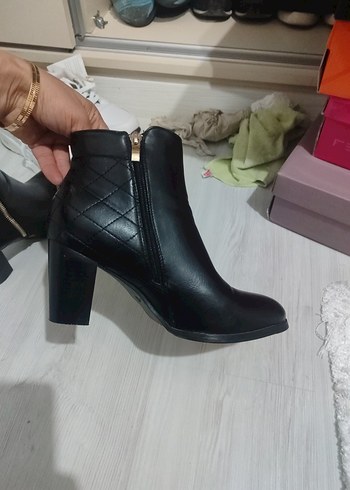 39 Beden siyah Renk Siyah Deri Kadın Topuklu Bot