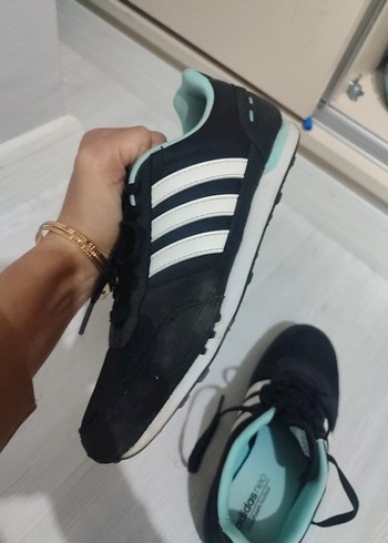 Kadın Lacivert Spor Ayakkabı Velcro Detaylı