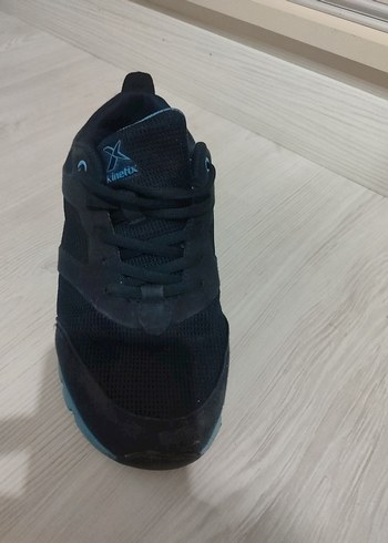 Kinetix Siyah Bağcıklı Kadın Spor Ayakkabı