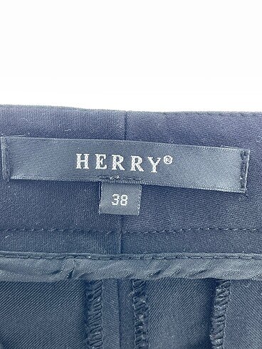 38 Beden siyah Renk Herry Kumaş Pantolon %70 İndirimli.