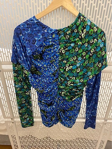 xl Beden Zara çiçekli bluz