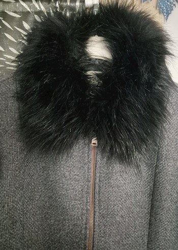 kürk yakalı bayan kaban - Görsel 2