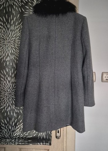 kürk yakalı bayan kaban - Görsel 3