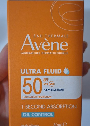 Avène Ultra Fluid SPF 50 Yağ Kontrol Güneş Kremi - Görsel 2
