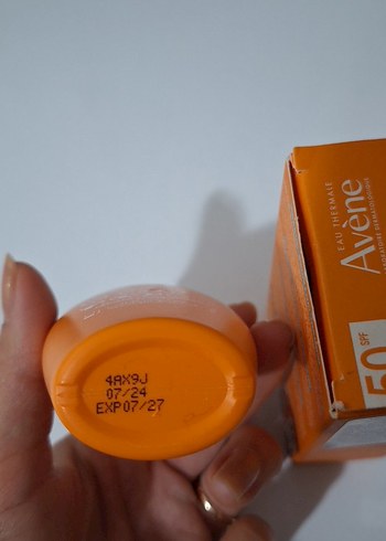 Avène Ultra Fluid SPF 50 Yağ Kontrol Güneş Kremi - Görsel 5