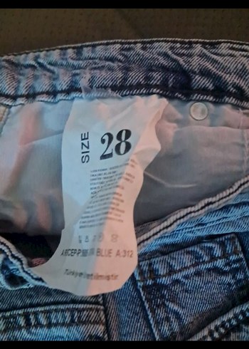 Batik Desenli Kadın Denim Şort - Görsel 2