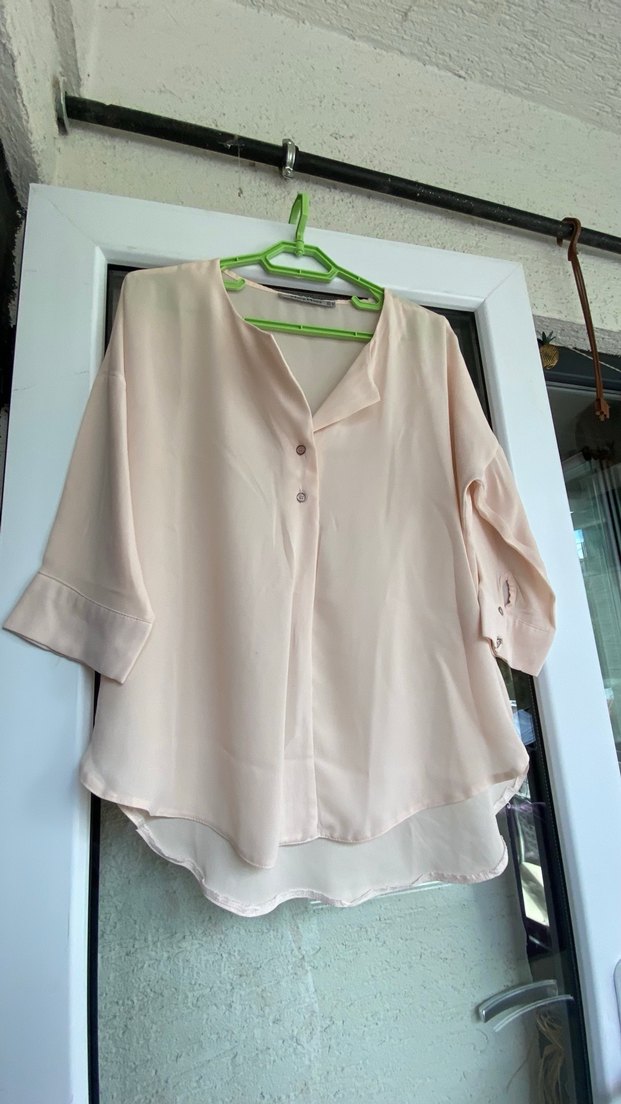 Pudra Pembe V Yaka Düğmeli Salaş Kadın Gömlek - Görsel 4