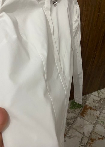 Nakışlı taşlı Yaka Detaylı Beyaz Kadın Gömlek - Görsel 4
