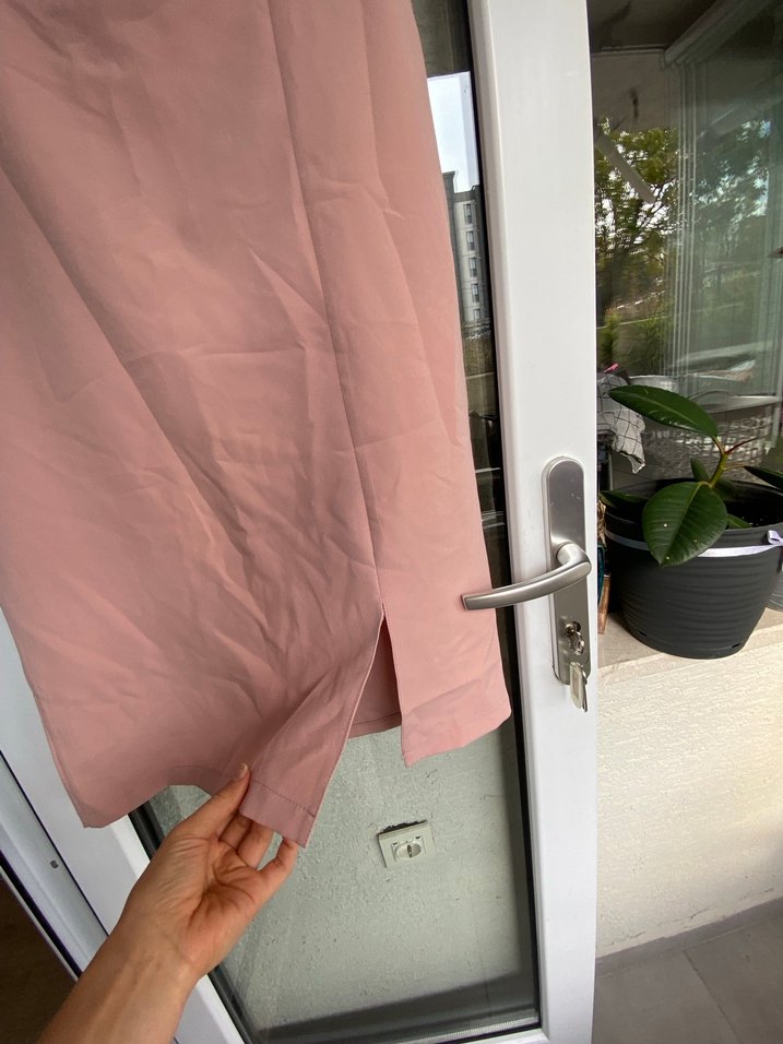 Pastel Pembe V Yakalı midi boy elbise - Görsel 5