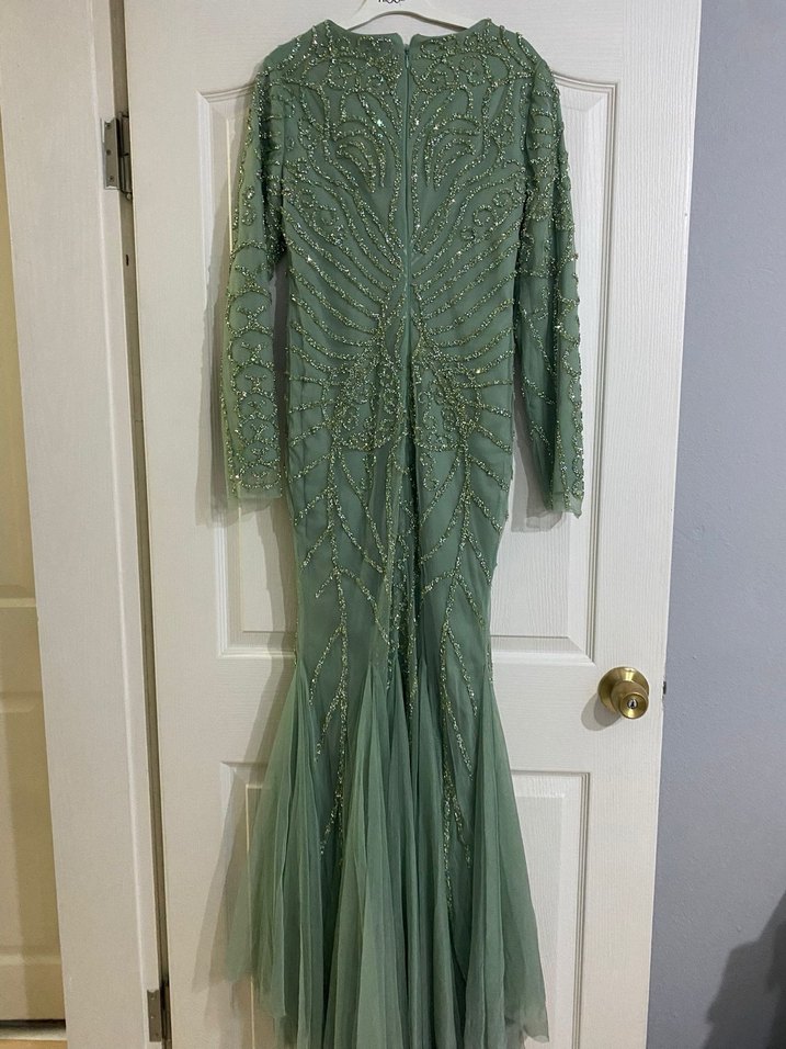 Uzun Kol İşlemeli Yeşil Balık model Abiye Elbise - Görsel 4