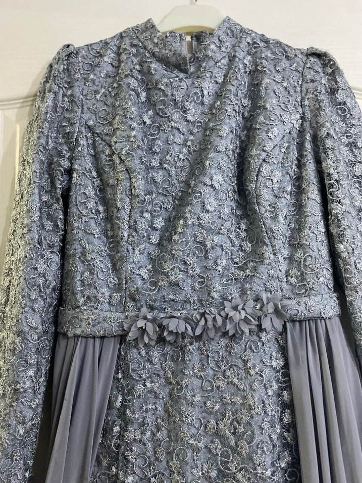 Gri Uzun Kollu Drapeli Abiye Elbise - Görsel 2