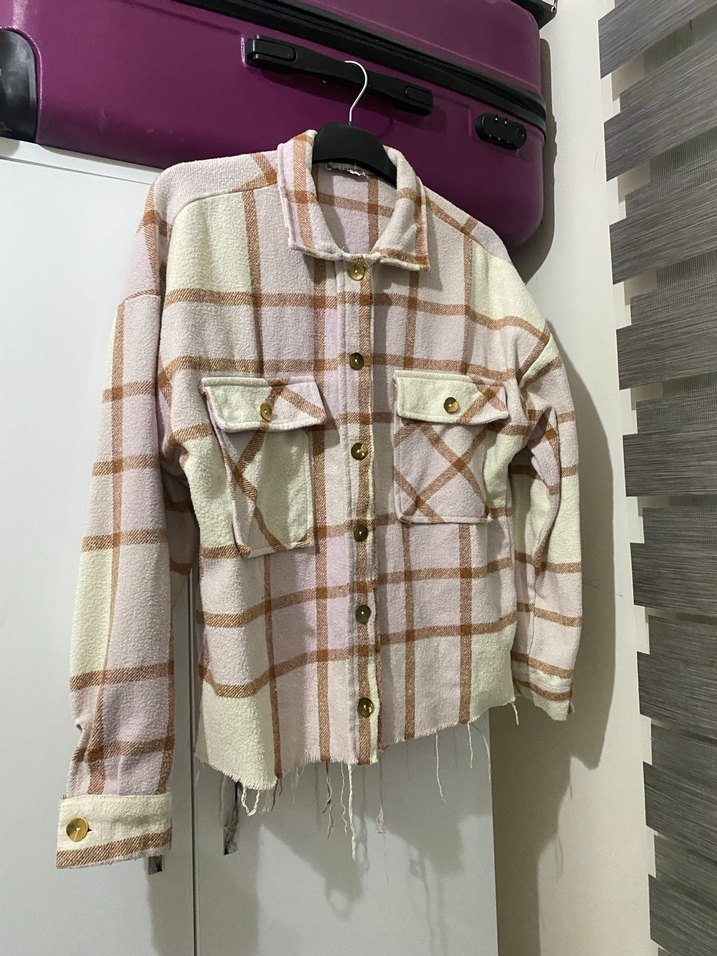 Düğmeli Ekose Desenli Kadın oduncu  Bej Gömlek - Görsel 3