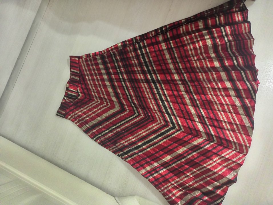 Kırmızı Pilili Midi Hamile Etek - Görsel 3