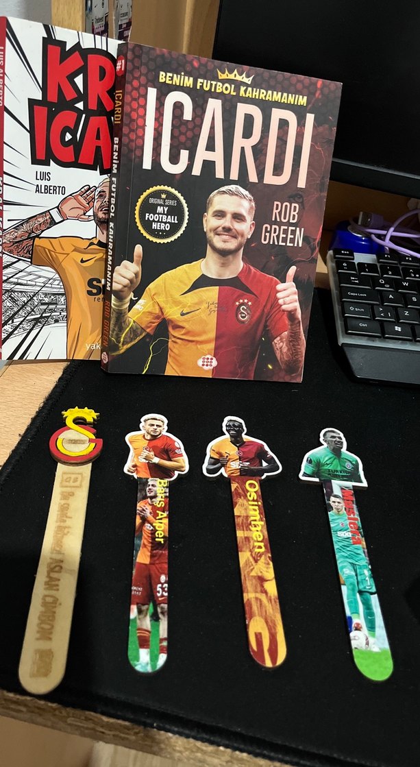 2 adet icardi kitap ve galatasaraylı kitap ayraçları set - Görsel 2