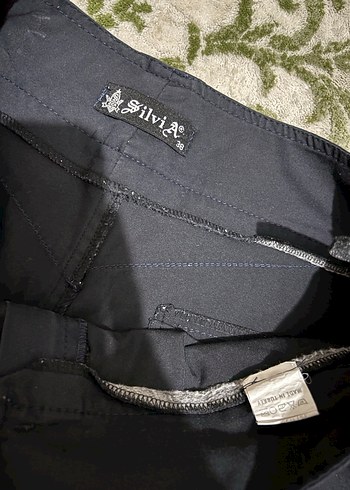 Kadın lacivert Kemerli Bermuda Şort - Görsel 4