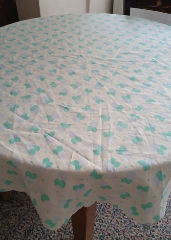 Çiçek Desenli Yuvarlak Masa Örtüsü - Görsel 2