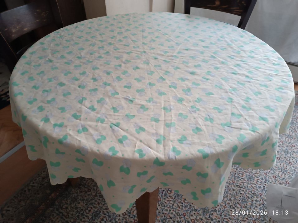 Çiçek Desenli Yuvarlak Masa Örtüsü - Görsel 2