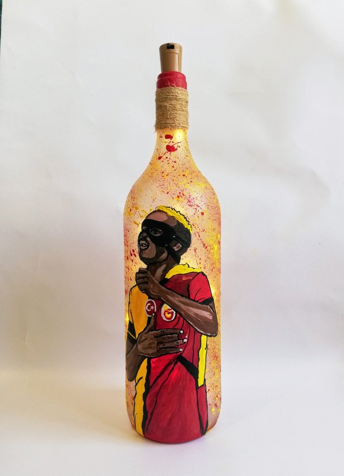 Galatasaray Osimhen temalı ışıklı şişe - Görsel 3