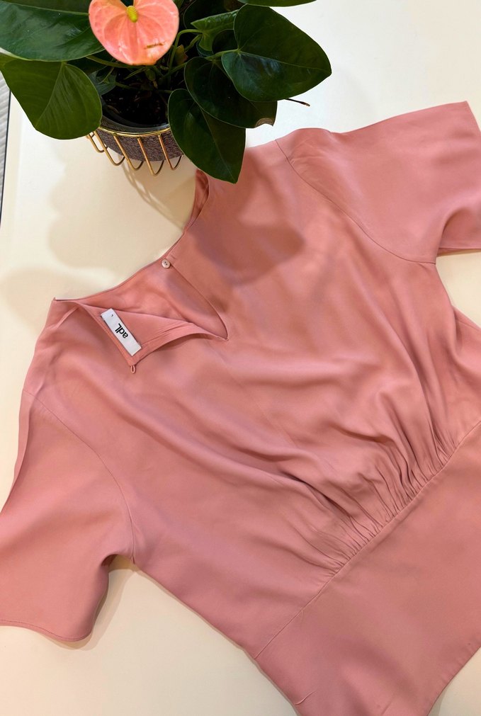 Pembe Drapeli Kısa Kadın Bluz - Görsel 2