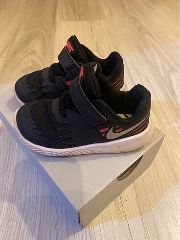 Nike Nıke çocuk spor ayakkabı 22 numara