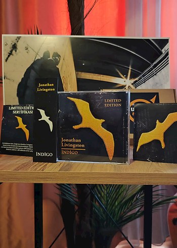 İndigo - Jonathan Livingston Limited Edition - Görsel 3