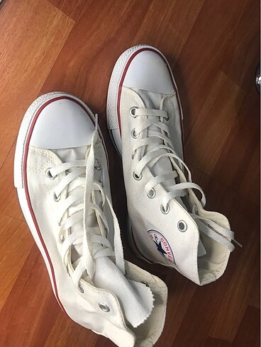 Beyaz uzun converse
