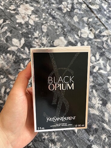 Yves Saint Laurent Black opıum parfüm