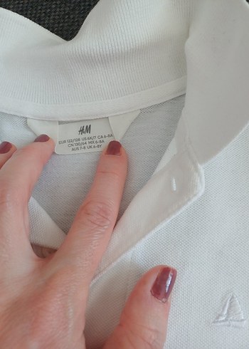7 Yaş Beden h&m polo yaka beyaz tshirt