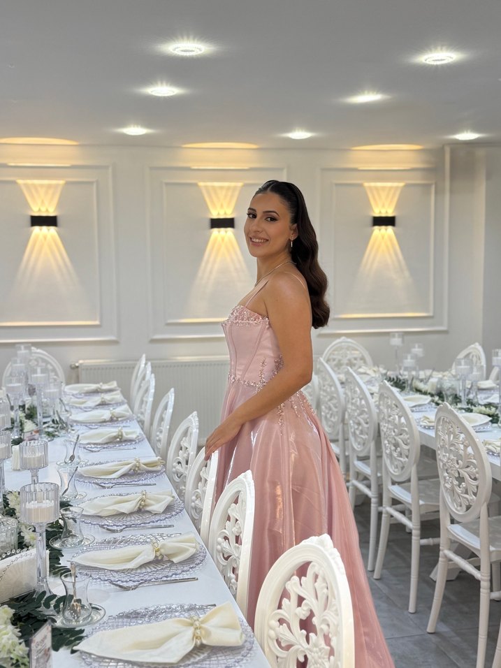 ÖMÜR İNN Göğüs Taş İşlemeli Parlak Elbise - Görsel 3