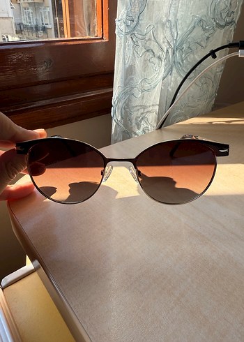 Şeffaf Kahverengi Kadın Güneş Gözlüğü - Görsel 2
