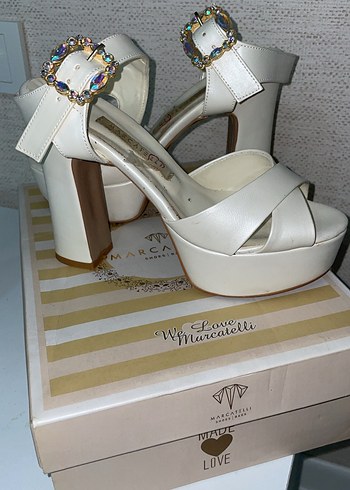 Beyaz Deri Platform Topuklu Kadın Ayakkabı - Görsel 4