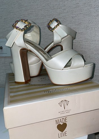 Beyaz Deri Platform Topuklu Kadın Ayakkabı - Görsel 3