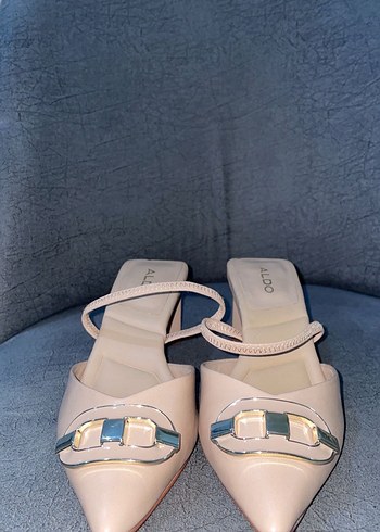 Bej Kadın Klasik Blok Topuklu Sandalet - Görsel 2