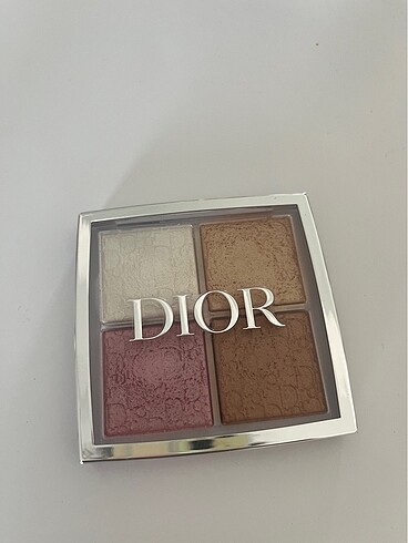 Dior highlighter
