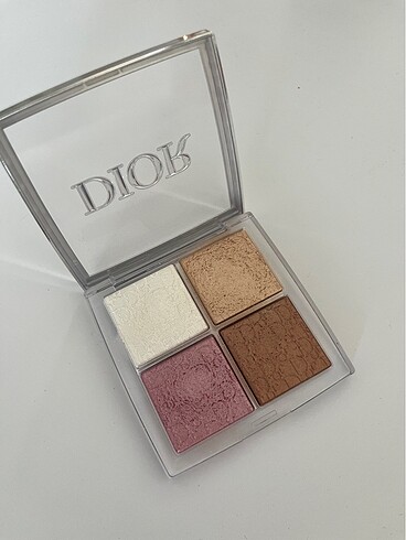  Beden Dior highlighter