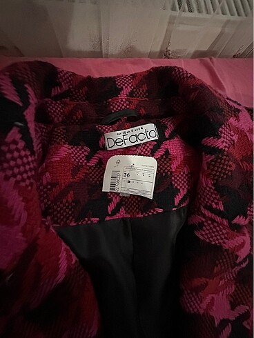 36 Beden pembe kırmızı blazer ceket