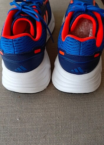 43 Beden mavi Renk Adidas erkek spor ayakkabı
