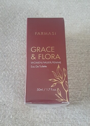 Farmasi kadın parfümü 