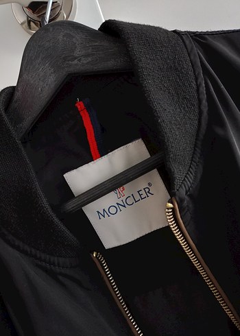 s Beden Siyah Moncler Fermuarlı Kadın Mont