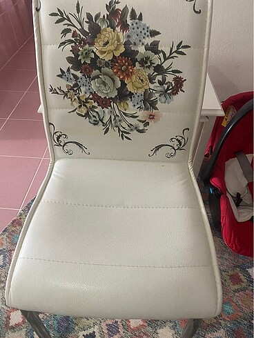 Karaca Yemek masası temızdır