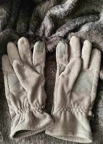 Gri Peluş Kadın Eldivenleri - Görsel 2