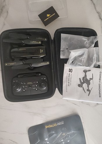 Beden Renk Siyah Katlanabilir Drone ile Aksiyon Kamerası