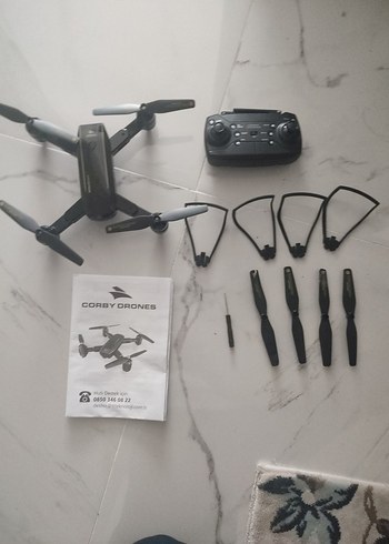 Diğer Siyah Katlanabilir Drone ile Aksiyon Kamerası