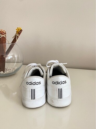 Adidas Adidas orijinal beyaz spor ayakkabı