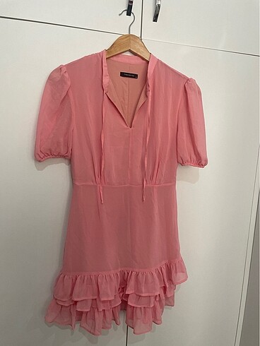 Pembe mini elbise